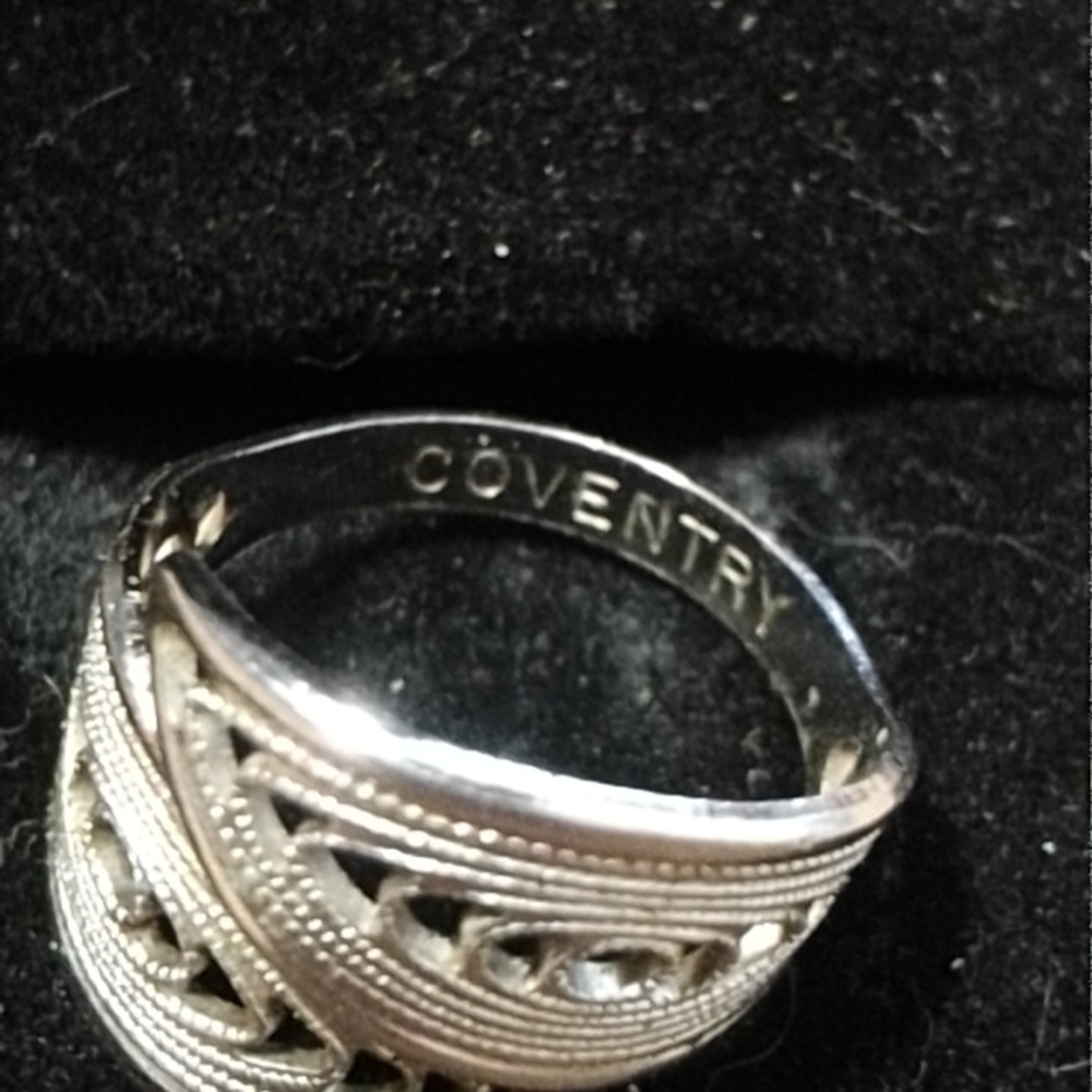 Vintage Singed Sarah Coventry silver filagree ring size 7 1/2 - Picture 5 of 5